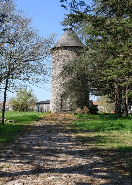 Moulin à farine dit moulin des Buttes (n° 1) ou moulin de l'Ouche-Neuve