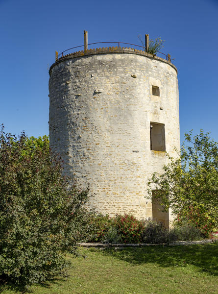 Moulin dit le moulin Rambaud ; les Six Moulins, 63 rue des Six-Moulins