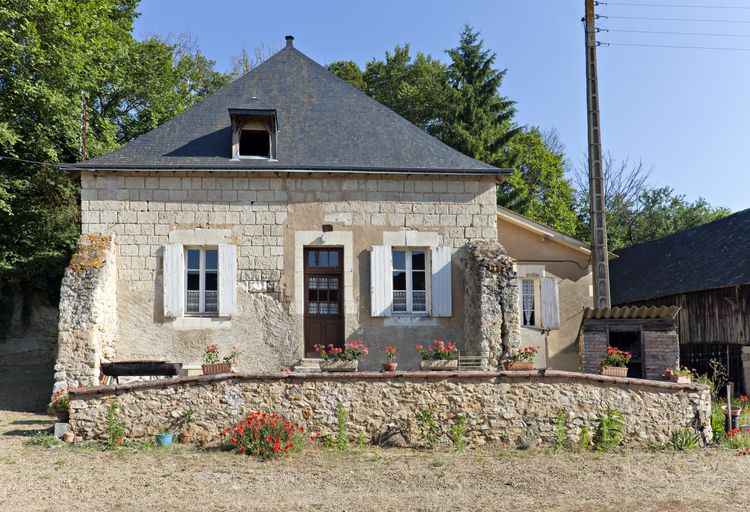 Manoir dit maison seigneuriale de Montvaillant