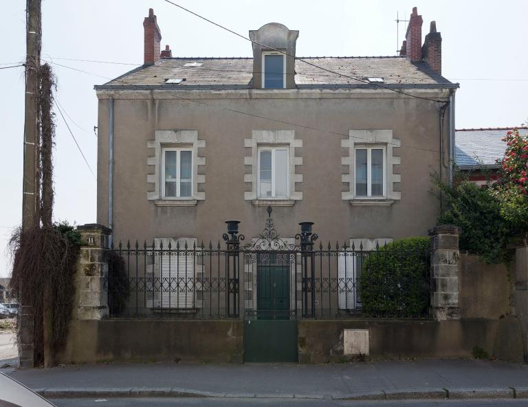 Maison, 11 rue des Réformes