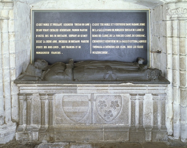 Dalle funéraire de Tristan de Carné et Jeanne de La Salle