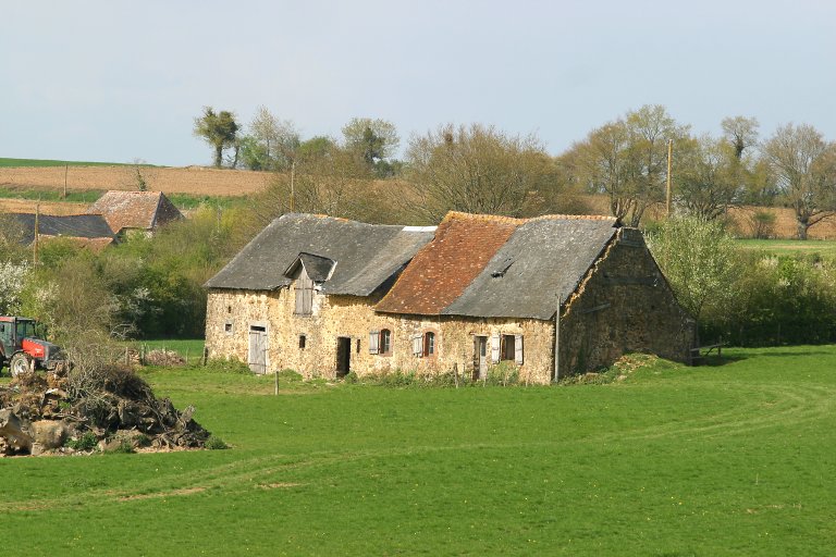 Ferme - la Petite-Herbrée, Saint-Jean-sur-Erve