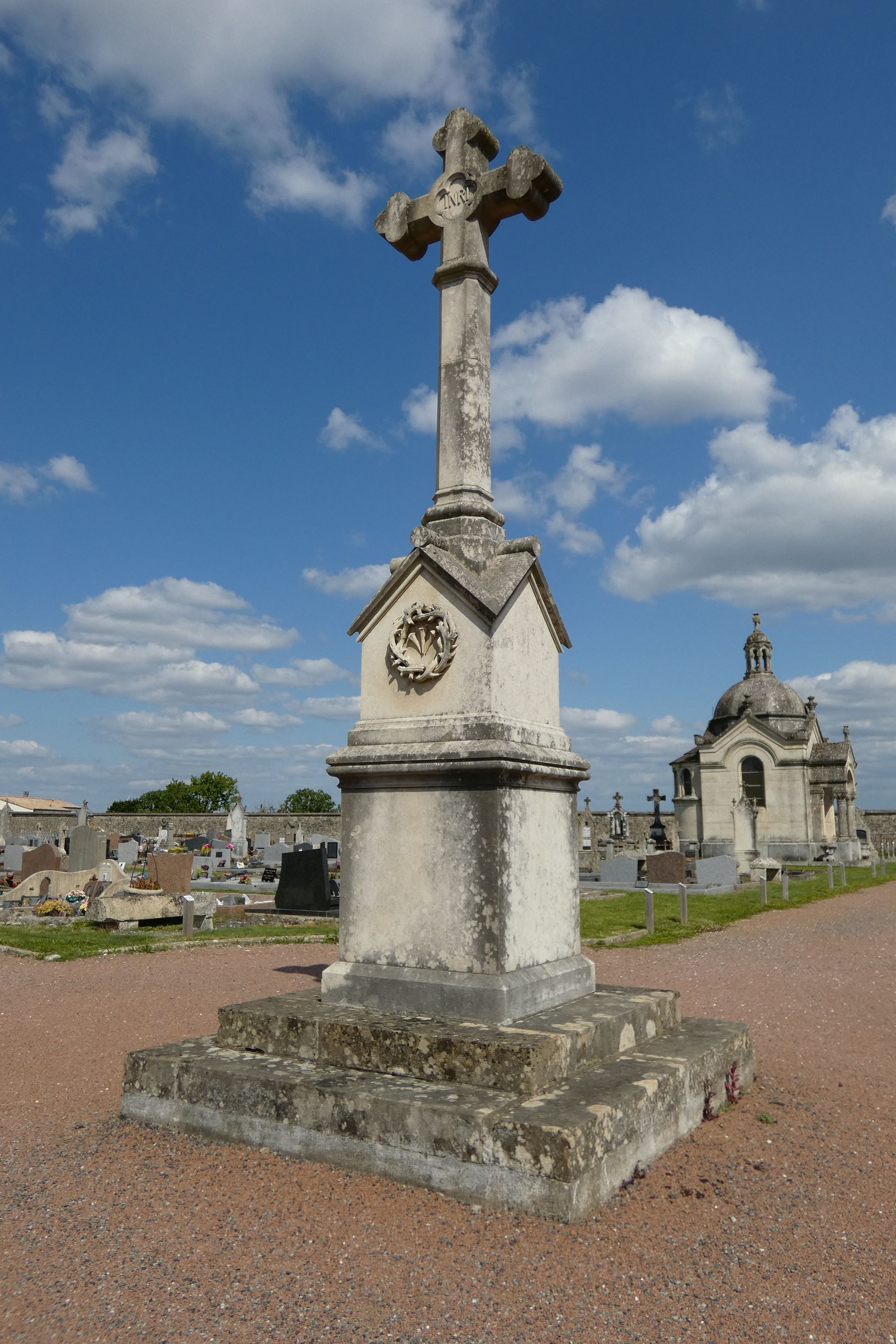 Croix de cimetière