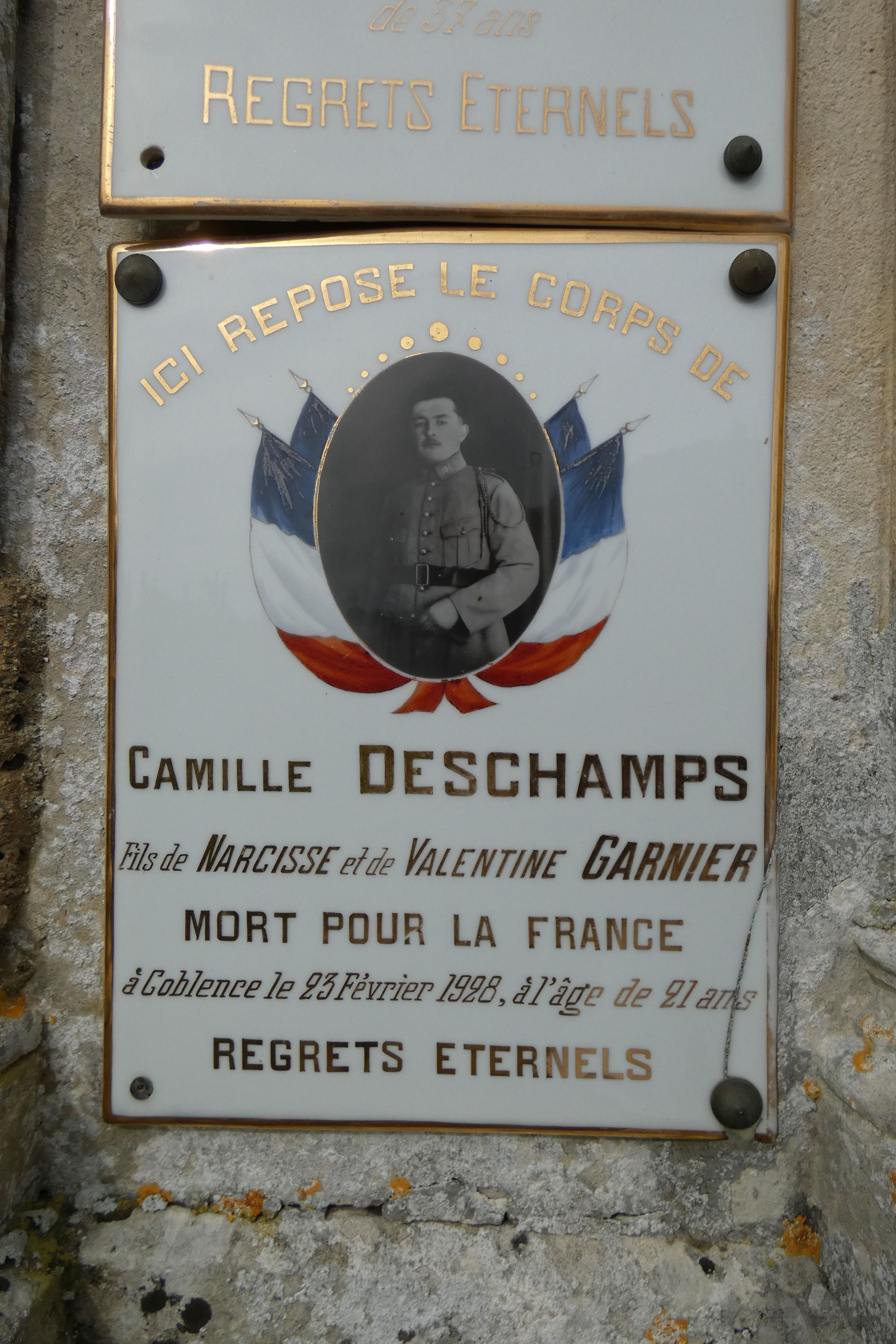 Tombeau de la famille Deschamps