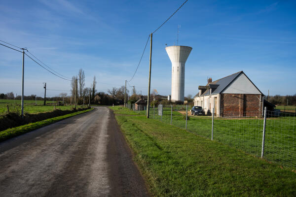 Château d'eau de Montreuil-le-Henri