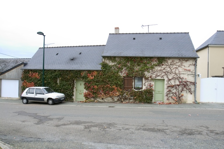 Maison, 10 route de la Bazouge, anciennement le Cormier
