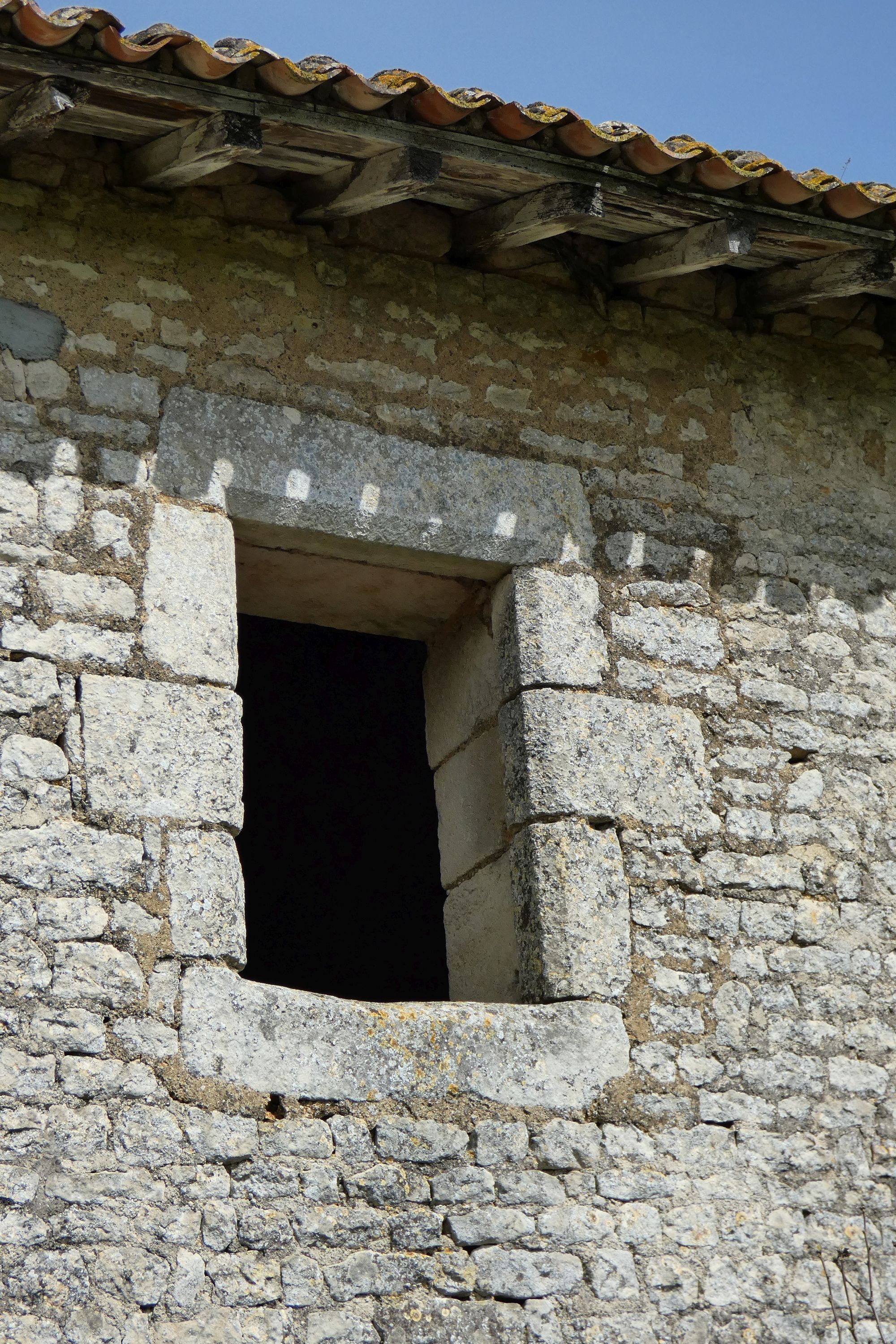 Demeure dite le Logis d'Aziré, actuellement maison, 44 chemin de la Chapelle