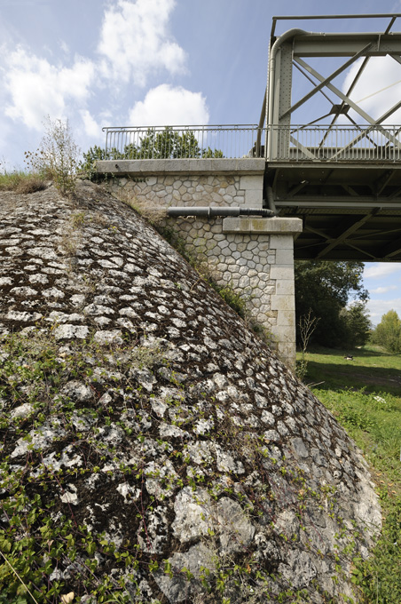 Pont de Montsoreau ou Pont de Varennes-Montsoreau