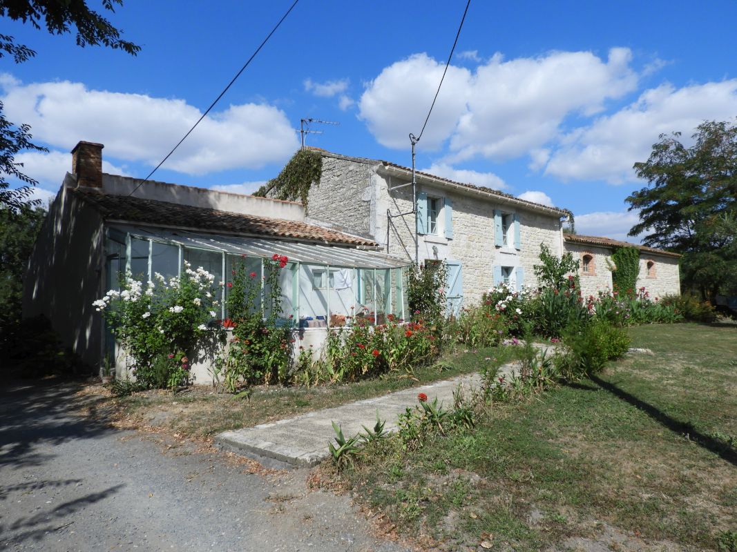 Ferme dite le Gros Aubier, actuellement maison