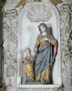 Groupe sculpté : Éducation de la Vierge  - Église paroissiale et prieurale Notre-Dame, Saulges