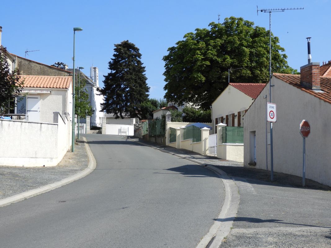 Bourg de L'Île-d'Elle