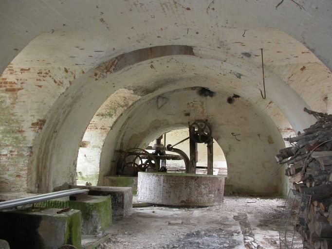 Moulin à blé, puis papeterie, actuellement logement - Cherré, Aubigné-Racan