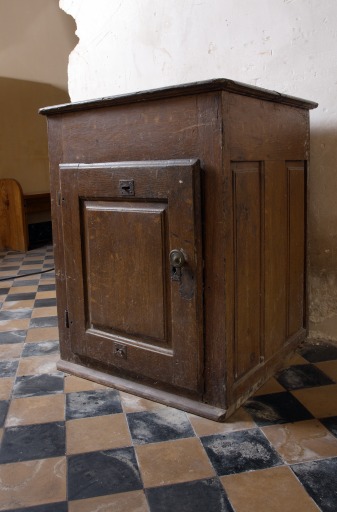 Armoire de fabrique - Église paroissiale Saint-Louis, Blandouet