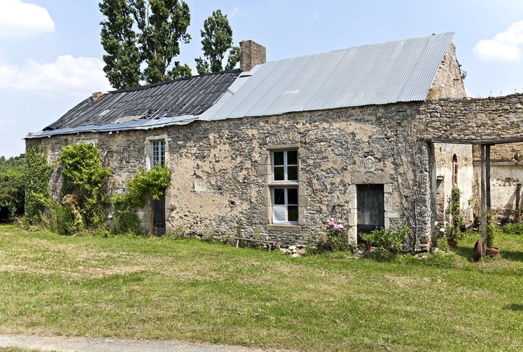 Manoir, puis ferme, actuellement maison - le Petit-Valtro, Saulges