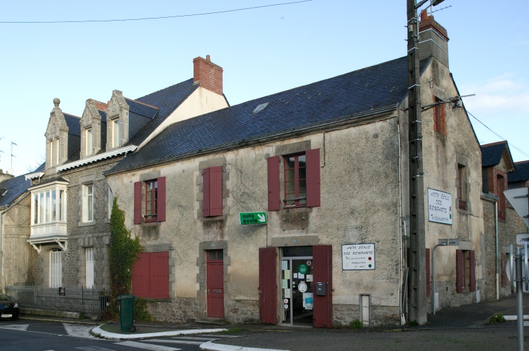 Maison, 2-4 rue du Faubourg-Bizienne