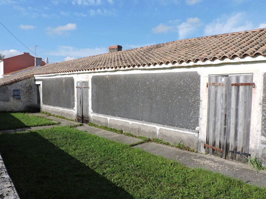 Maisons, fermes : l'habitat à Sainte-Radégonde-des-Noyers