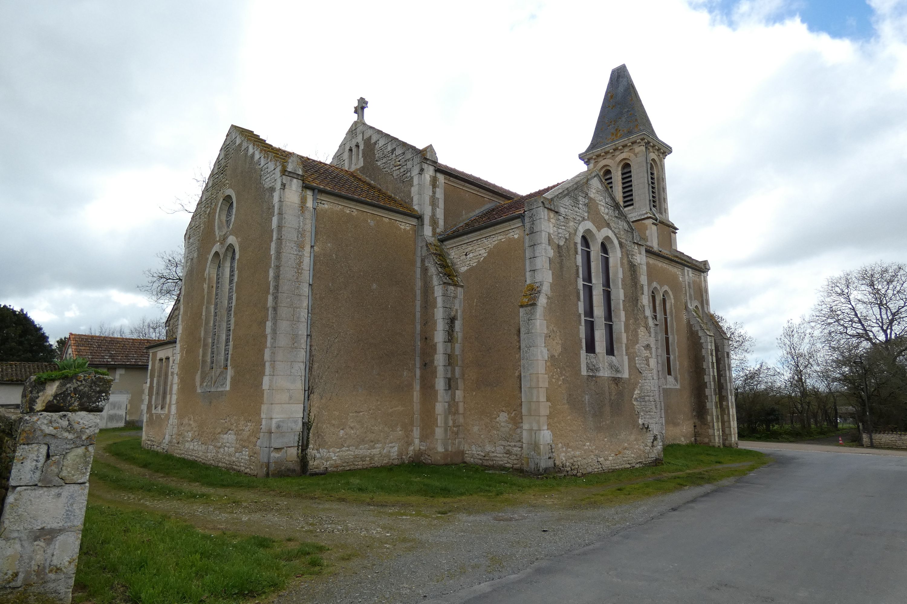 Eglise de Sainte-Christine, place Gabriel-Delaunay