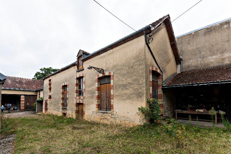 Lotissement de trois maisons jumelles, 14  à 18 place d'Armes à Bonnétable.