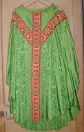 Ornements verts : ensemble de 4 chasubles