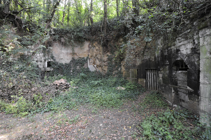 Ferme, abri troglodytique et maison, 116 rue des Potiers, Fontevraud-l'Abbaye