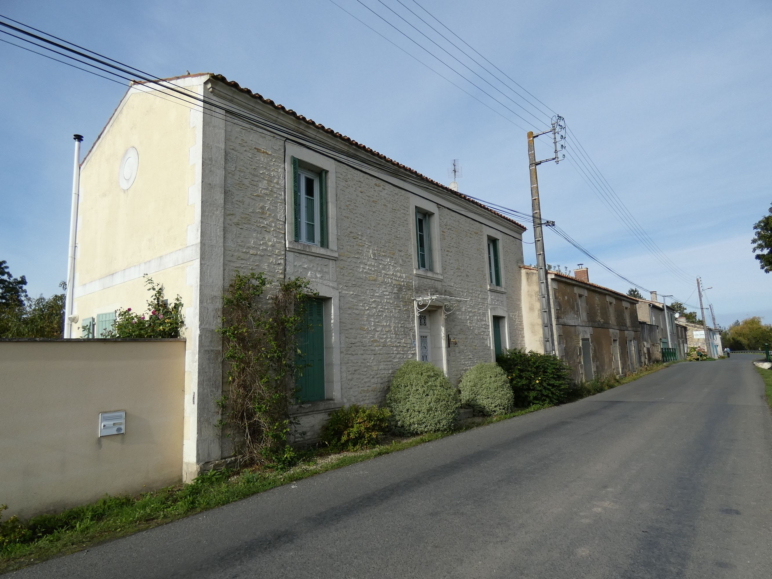 Maison ; les Lavaudries, 30, les Bourdettes