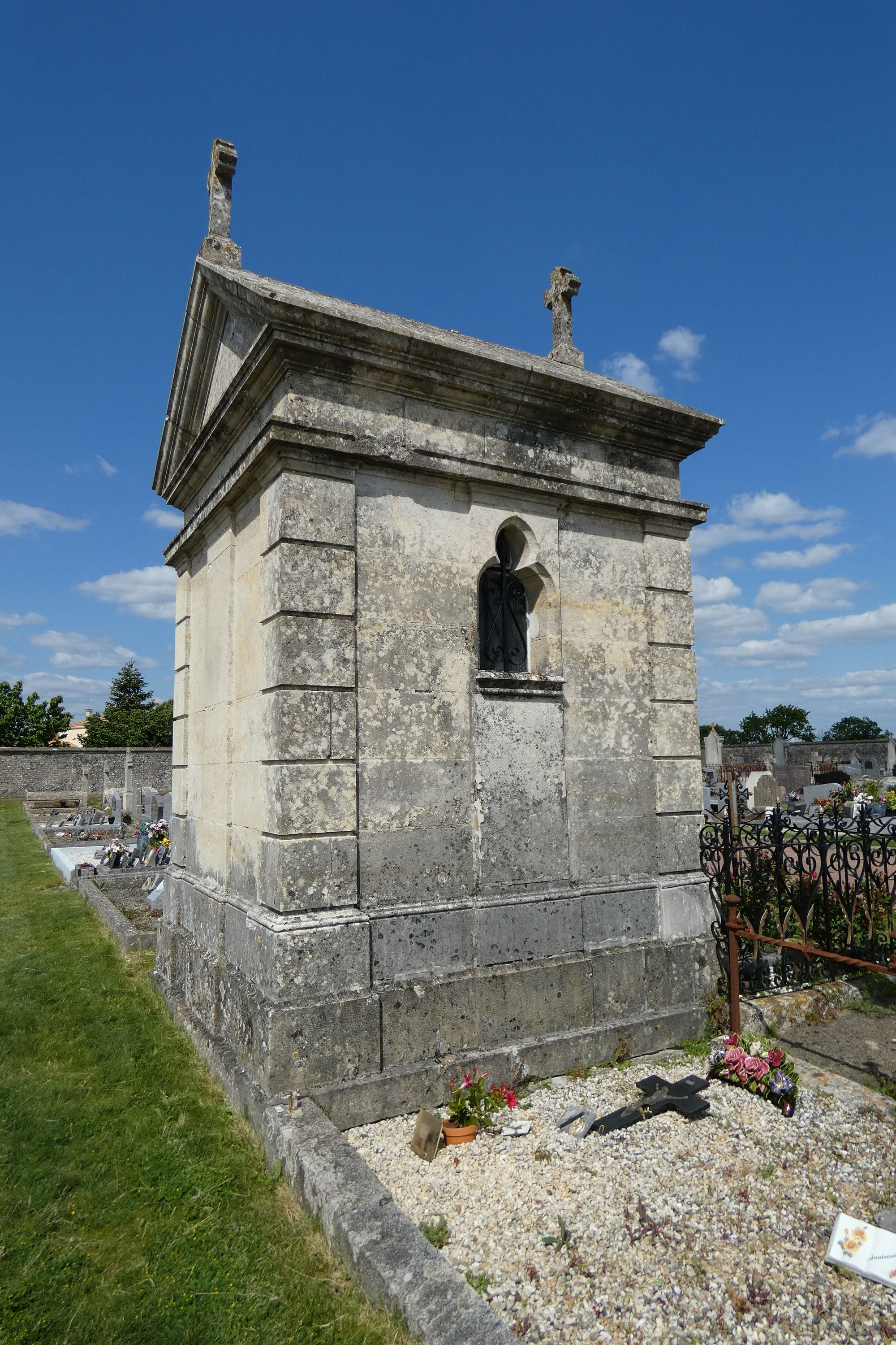 Chapelle funéraire de la famille Fradin-Martin