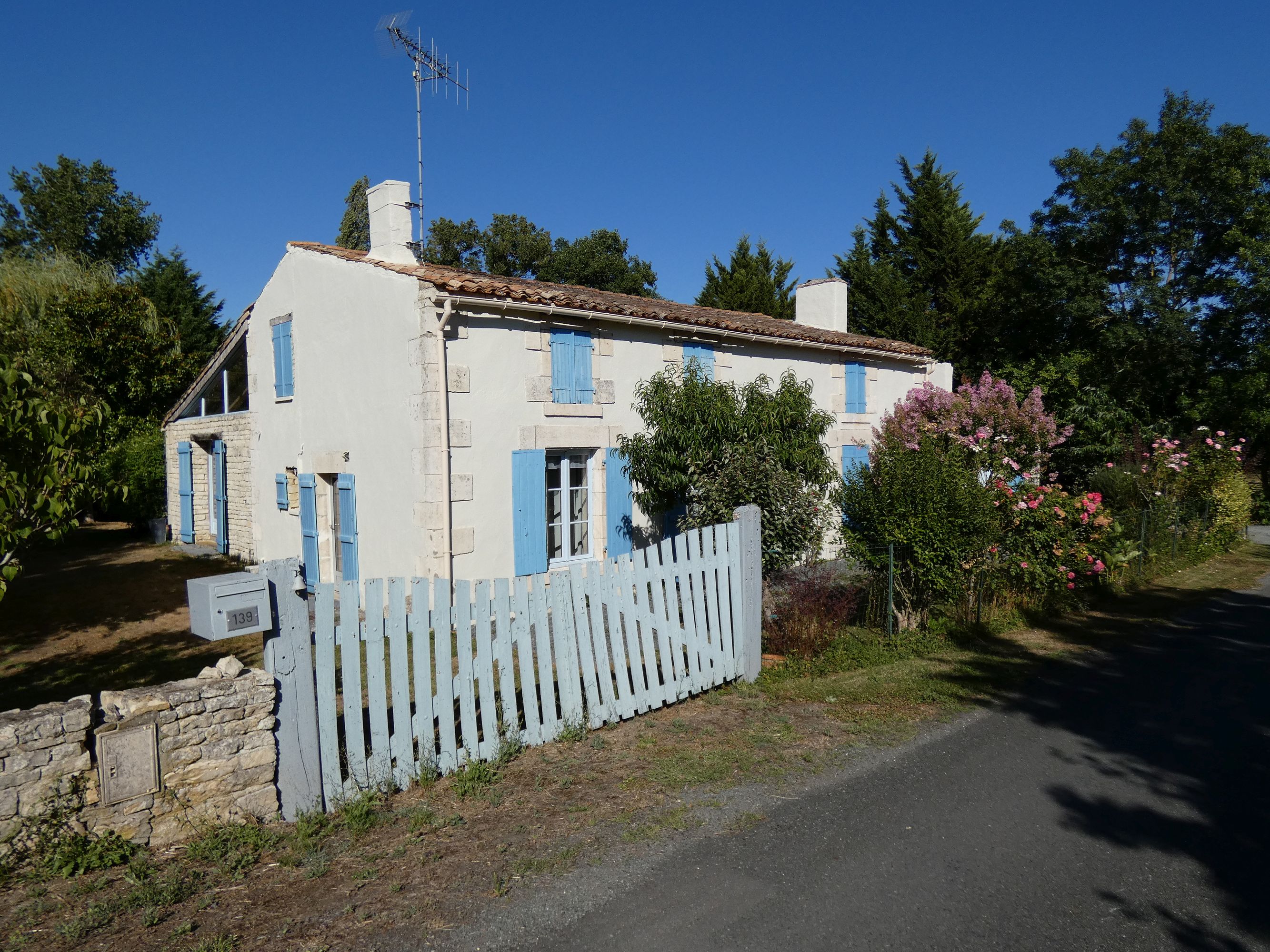 Ferme, actuellement maison ; Village de la Sèvre, 139 route des Cabanes