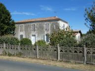 Ferme, actuellement maison, 30 route de Damvix