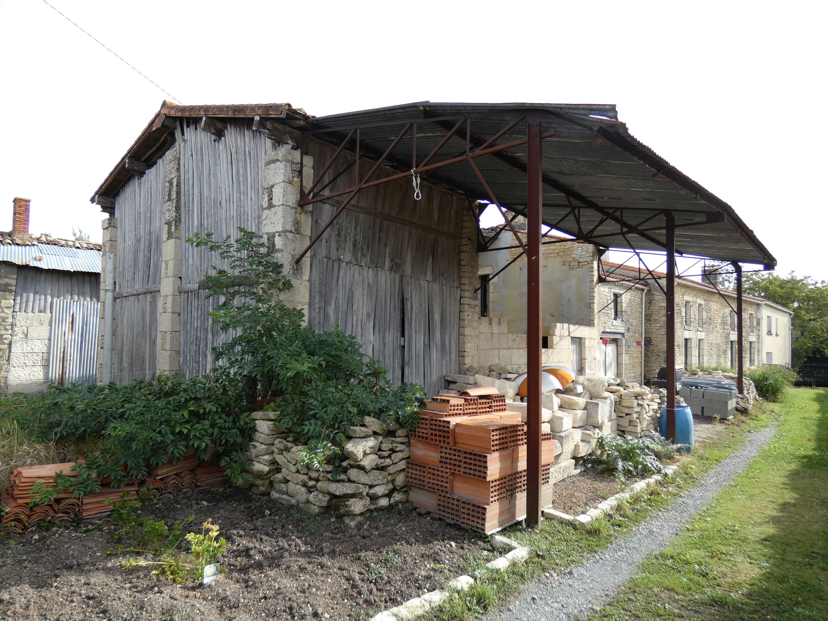 Ferme, actuellement maison ; 12 impasse du Petit Port, 13 et 15 impasse des Oisiliers