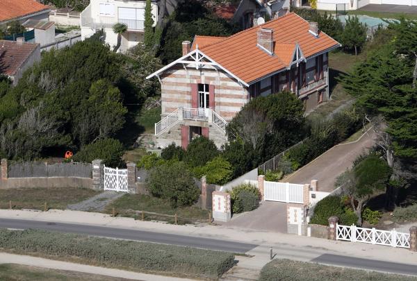 Maison de villégiature balnéaire dite Géromina, puis Les Carmeaux, 35 corniche du Pilier