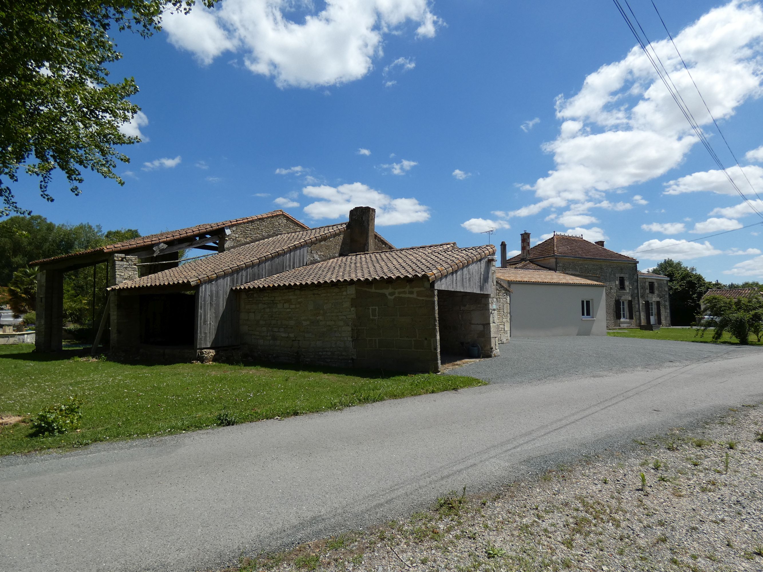 Ferme, actuellement maison ; Village de la Sèvre, 17 sentier de Chambrun