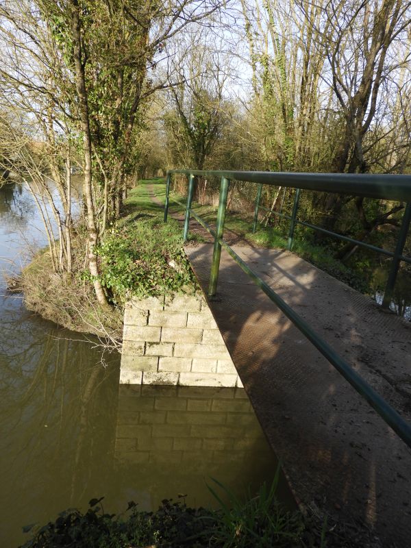 Passerelles de halage (2) ; chemin de Halage de la Vendée