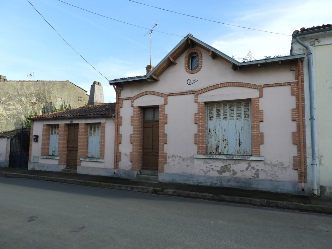 Maison dite Célina ; la Folie, 27 rue des Faïenciers