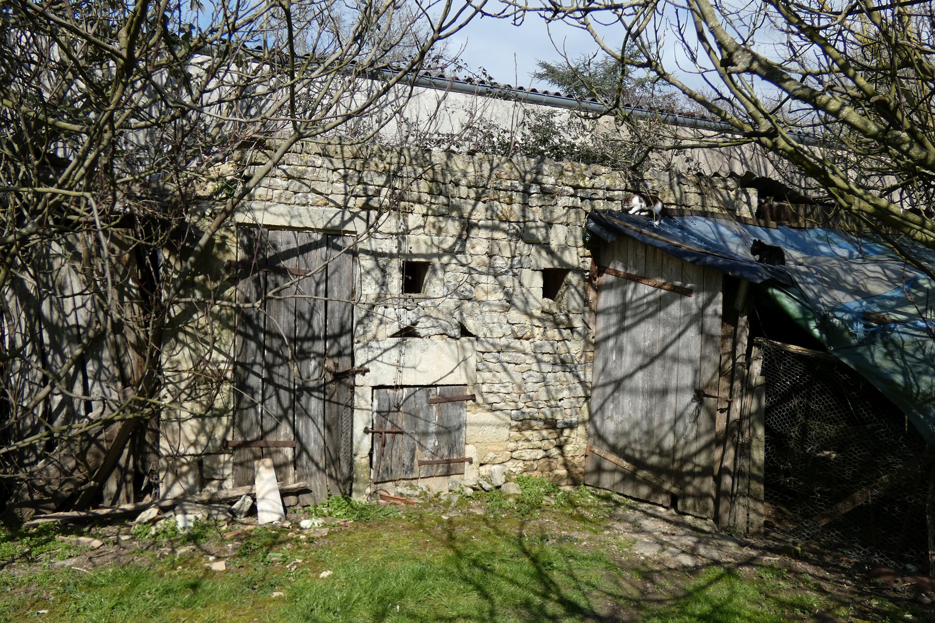 Fermes, actuellement maisons, 15 et 17 route des Pictons