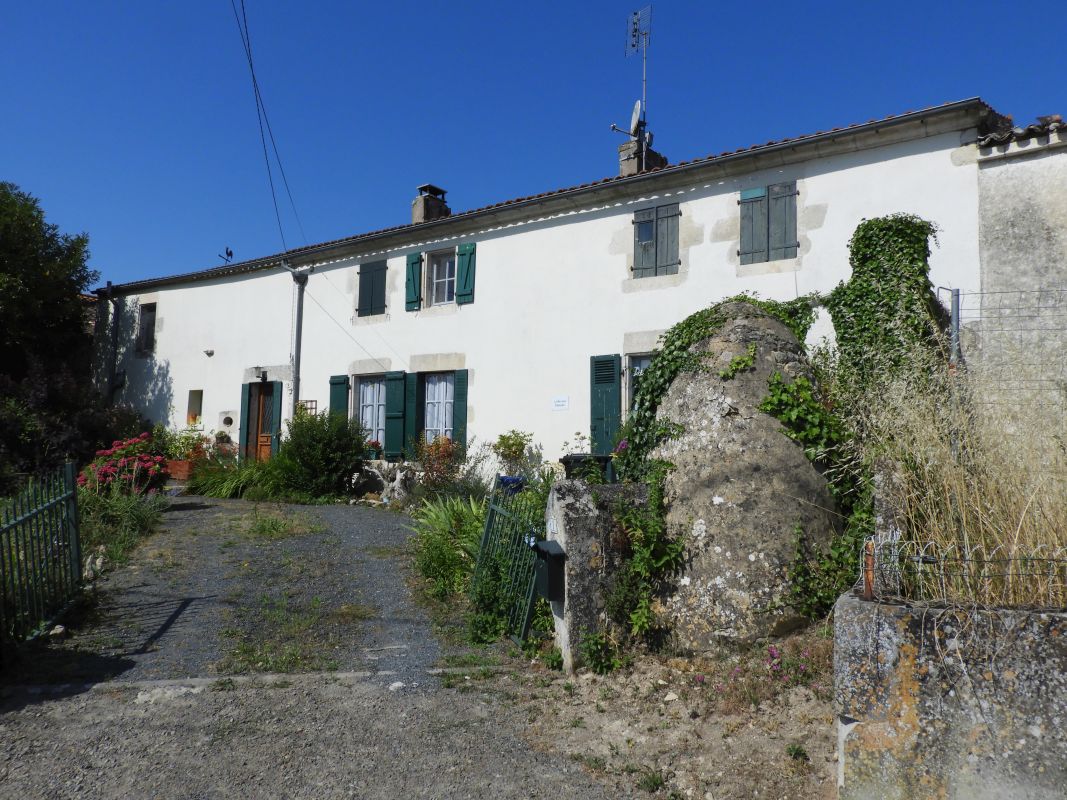 Ferme, actuellement maison ; le Guédeau, 1 rue de la Combe