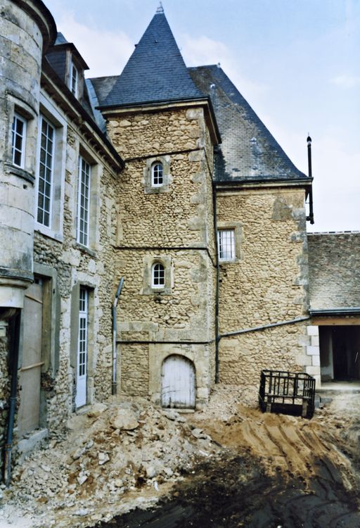 Demeure, dite château de Haut-Eclair, puis école maternelle et école primaire de filles, actuellement gîte rural