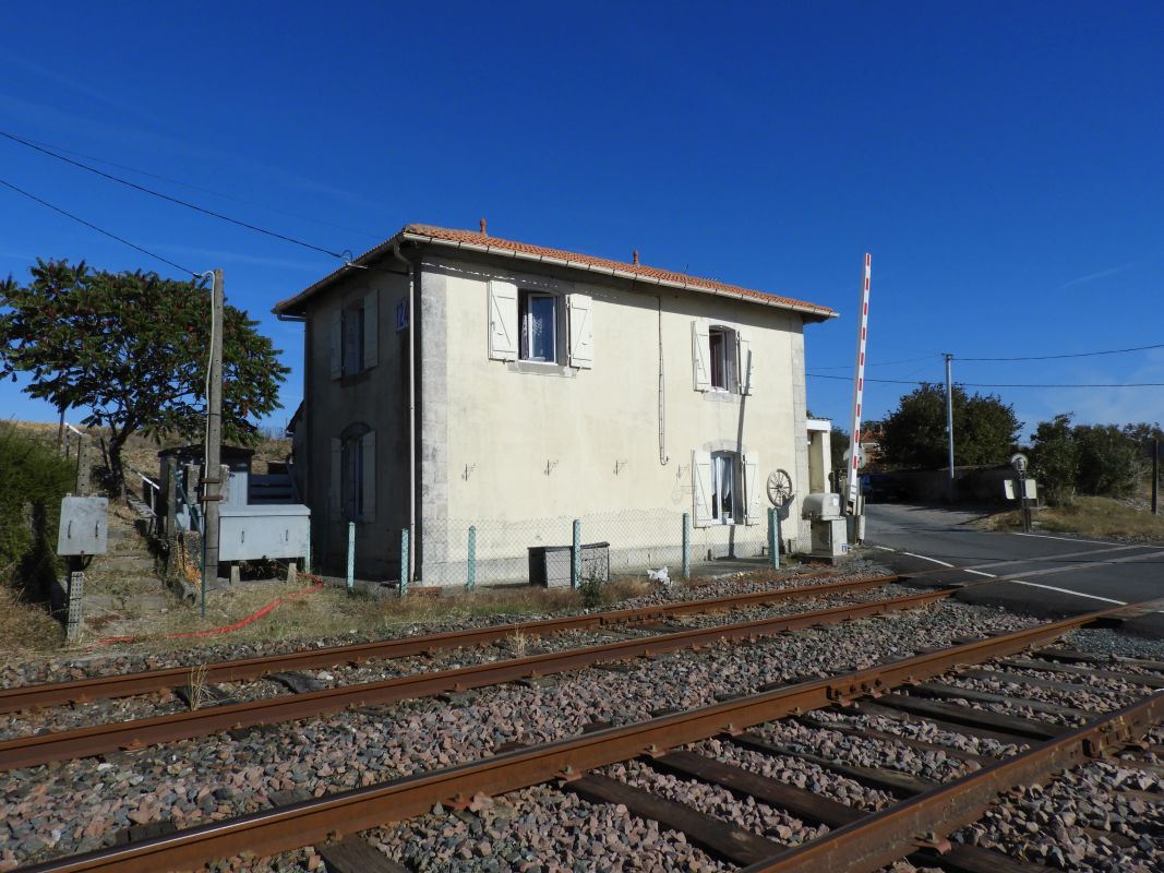 Maison de garde-barrière ; Soulisse, route de Fontenay