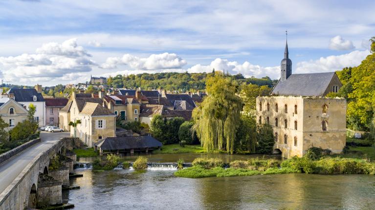 Montfort-le-Gesnois : présentation du bourg