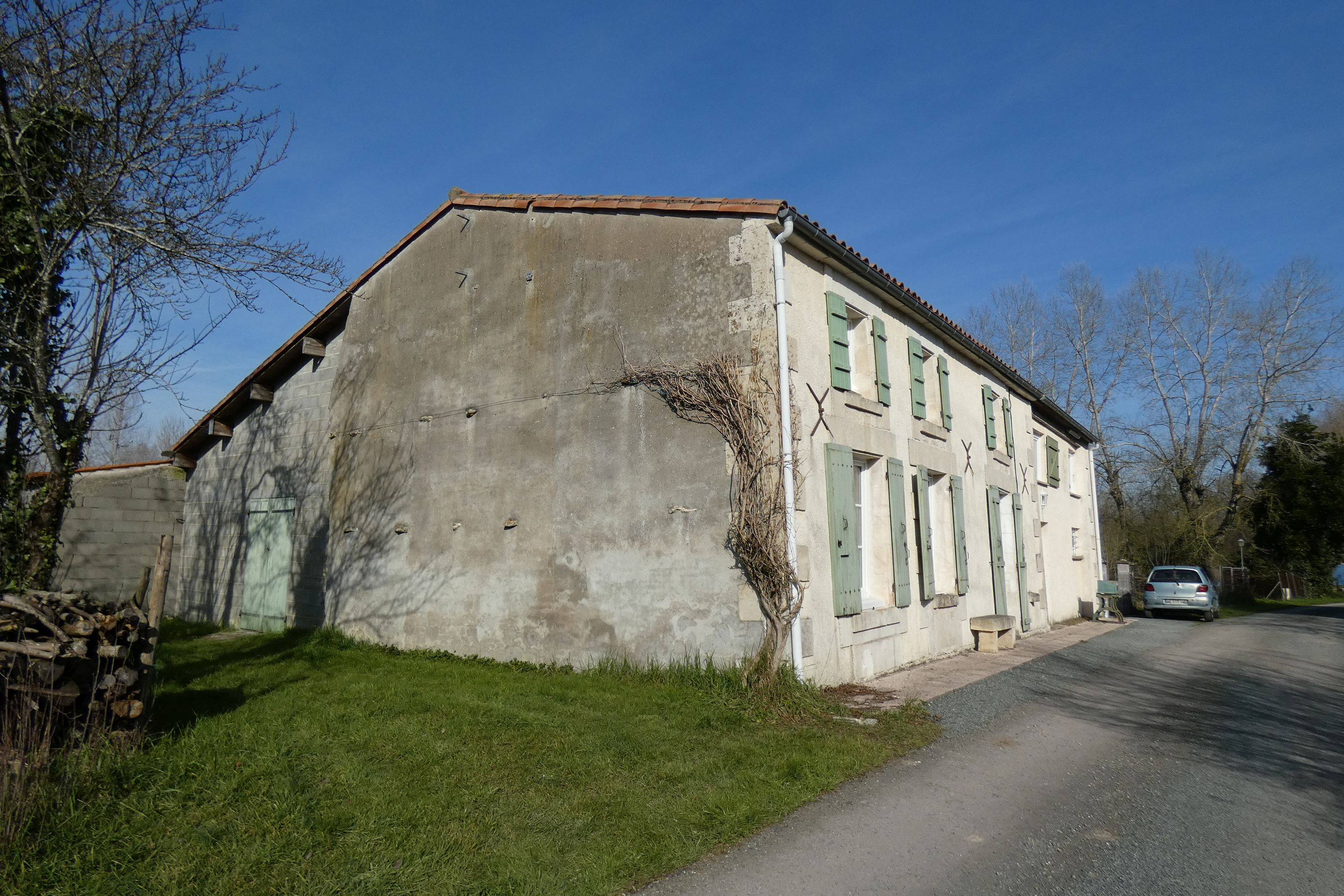 Ferme, actuellement maison, 43 rue du Bief-d'Ambreuil