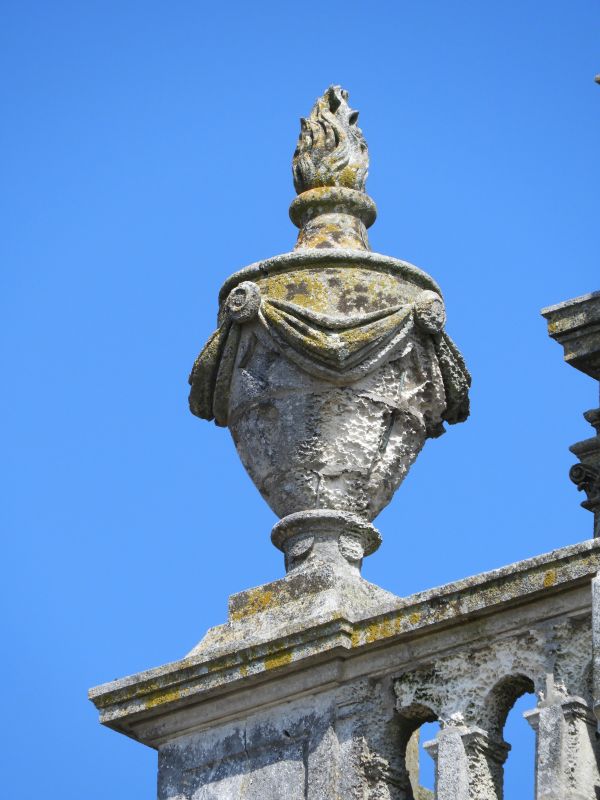 Eglise paroissiale Saint-Hilaire de L'Île-d'Elle