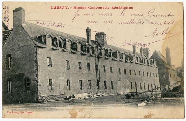 Couvent de bénédictines Notre-Dame-de-Grâce de Montaigu, actuellement école, médiathèque et maison