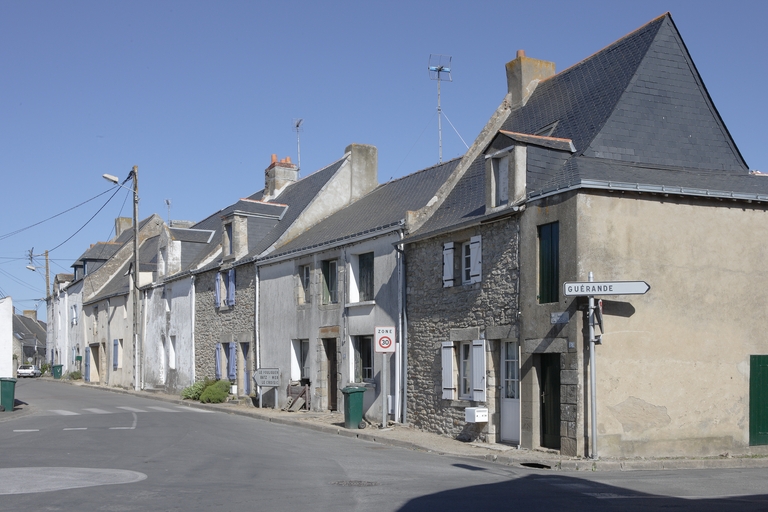 Rangée de maisons, 2, 4, 6, 8, 10, 12, 14, 16, 20 rue du Rocher