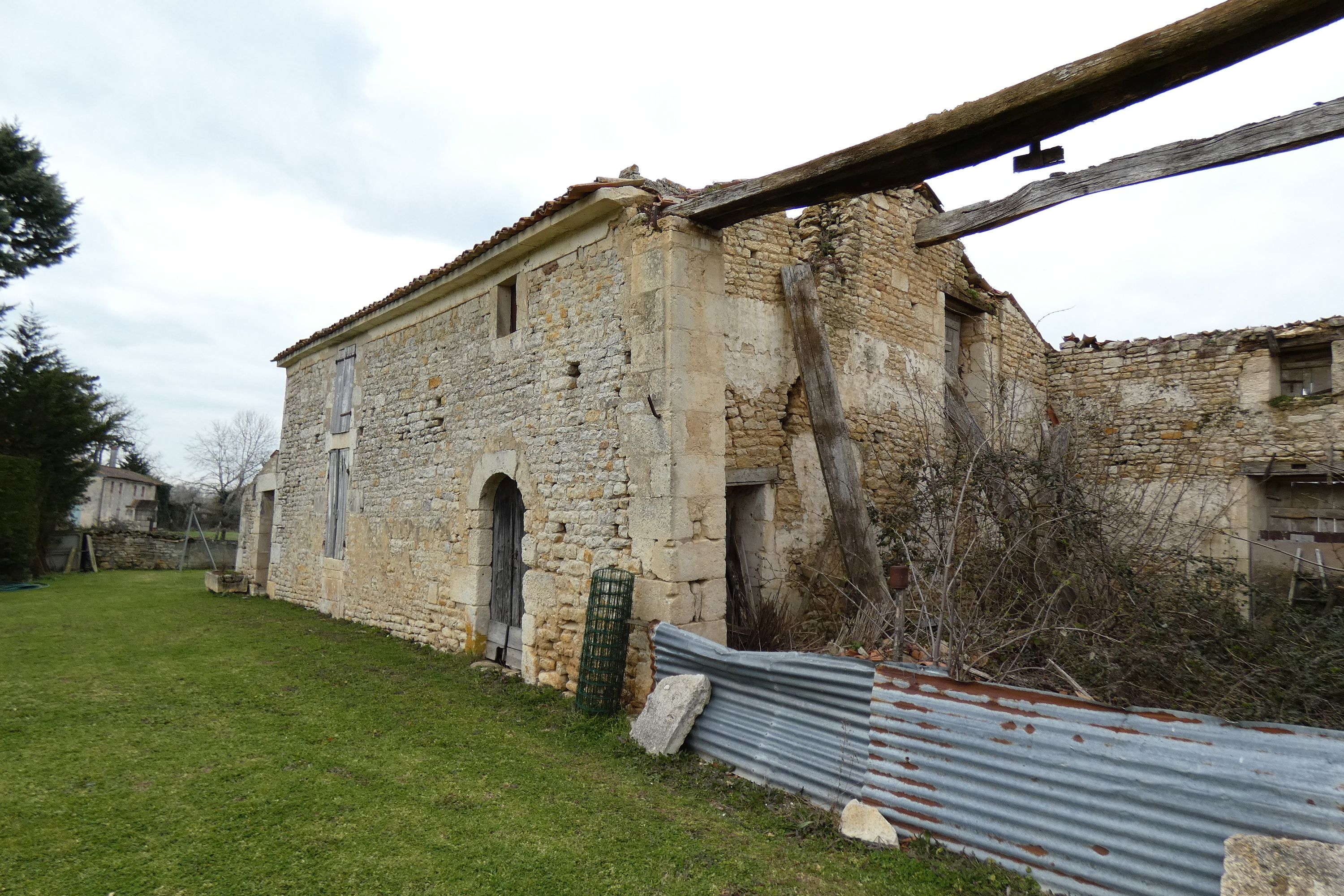 Ferme (vestiges), 84 rue de la Frémondière