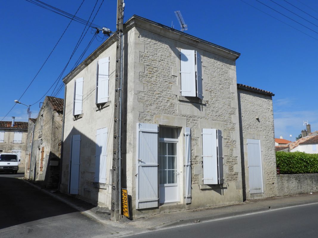 Maison, magasin de commerce, 18 rue Georges-Clemenceau