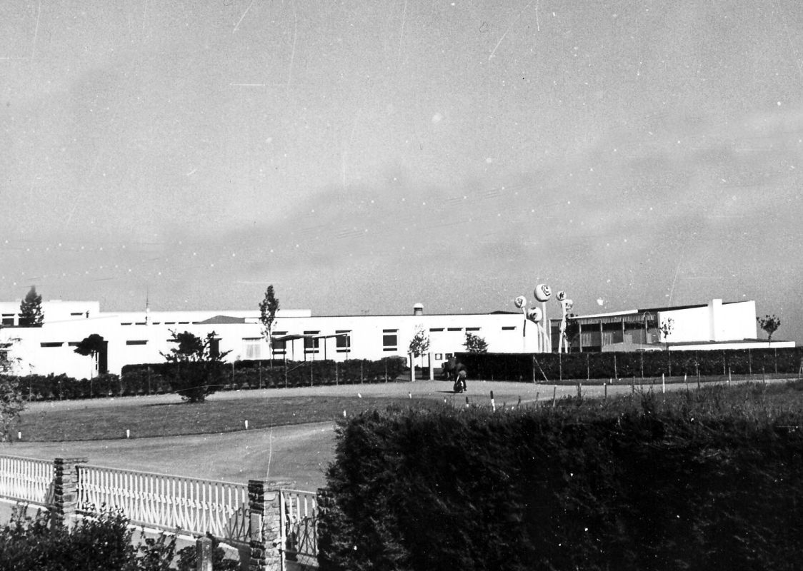 Collège Golfe des Pictons, 2, 4 et 21 rue du Moulin Rouge