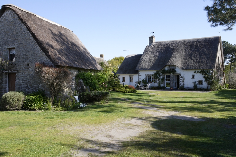 Rangée de maisons, le Mené, 2e ensemble