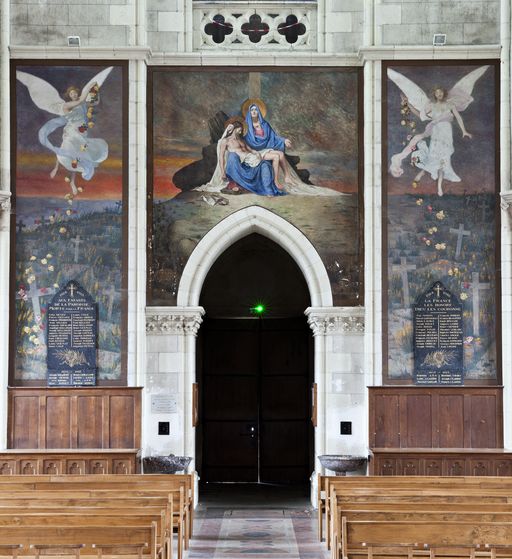 Monument aux morts, église paroissiale Sainte-Gemmes de Sainte-Gemmes-d'Andigné