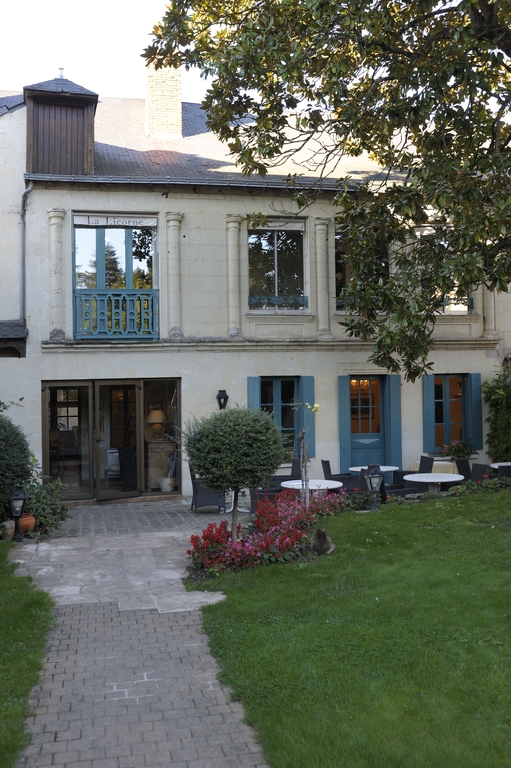 Maison, actuellement restaurant La Licorne, 29-31 rue Robert-d'Arbrissel, Fontevraud-l'Abbaye