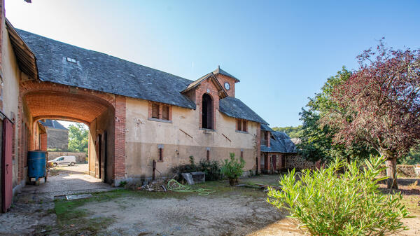 Communs du château de la Valette