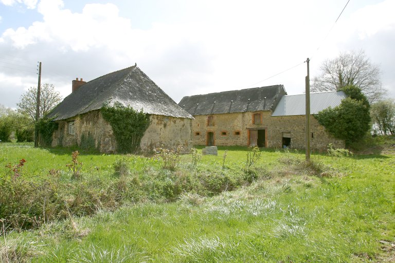 Ferme, puis écart - La Grande et la Petite-Maison-Neuve, Saint-Jean-sur-Erve